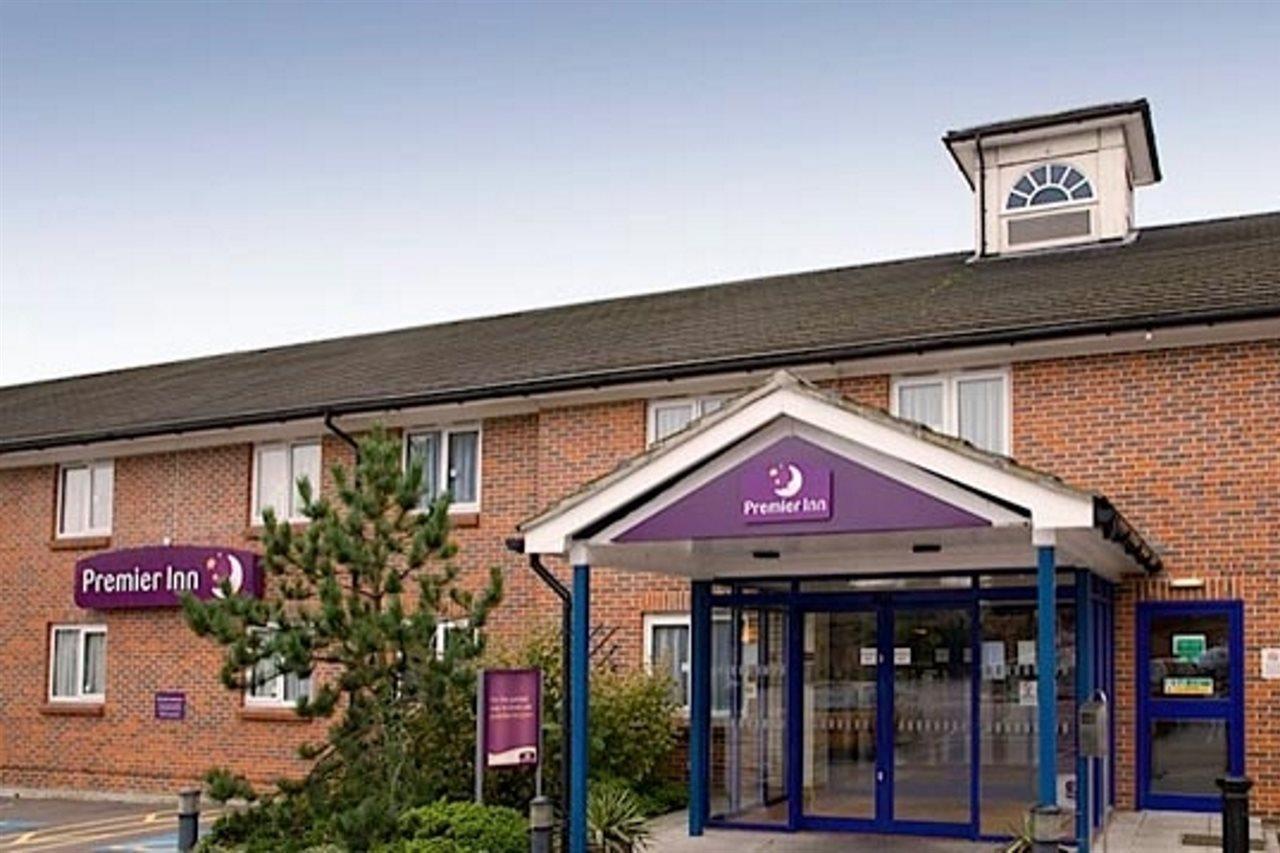 Premier Inn Basildon Рэлей Экстерьер фото